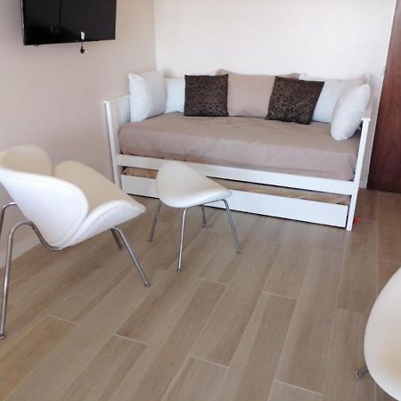 Petit Apartment En Avenida Belgrano Buenos Aires Exterior photo